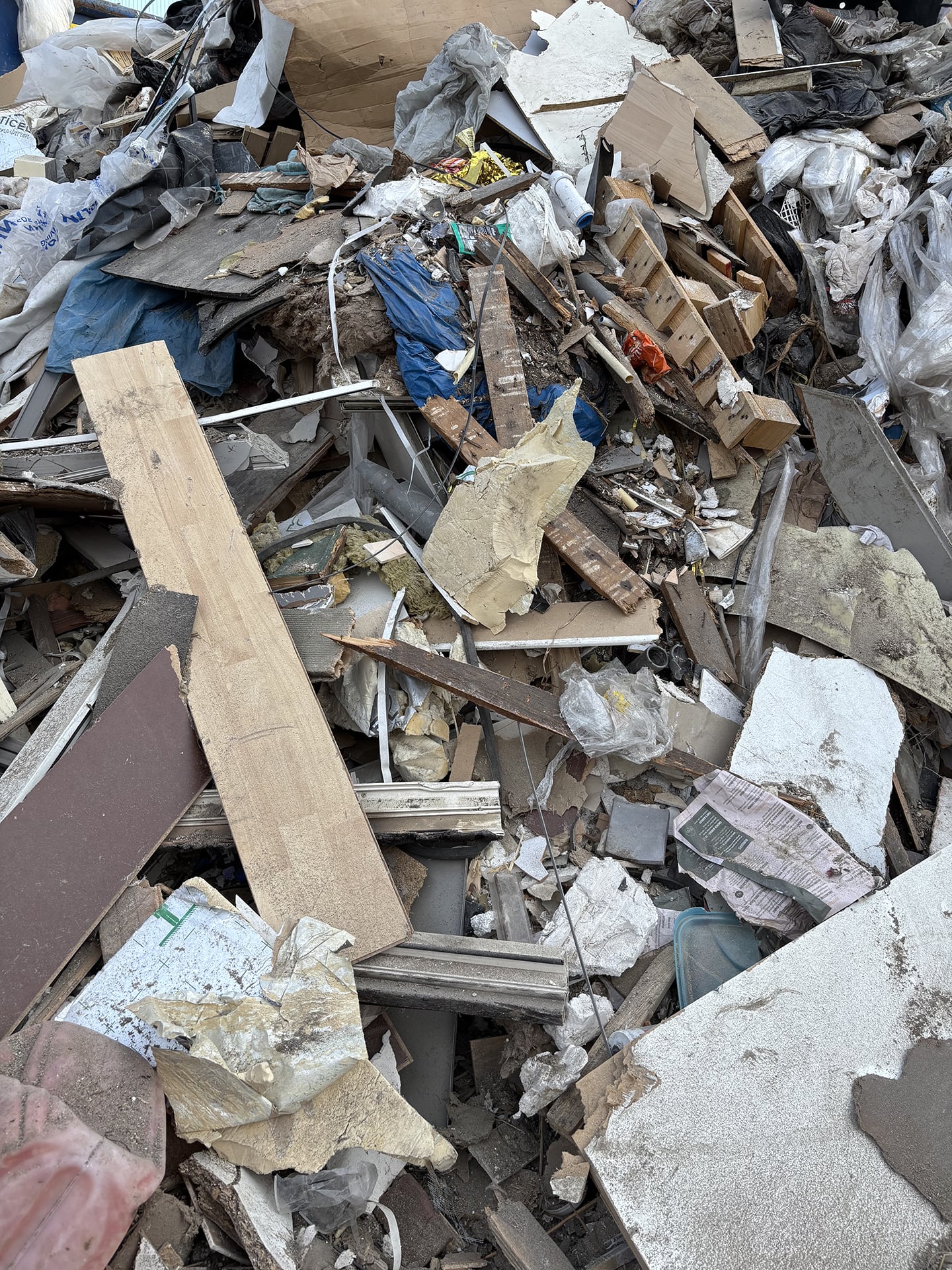 Bouw en sloopafval aanleveren